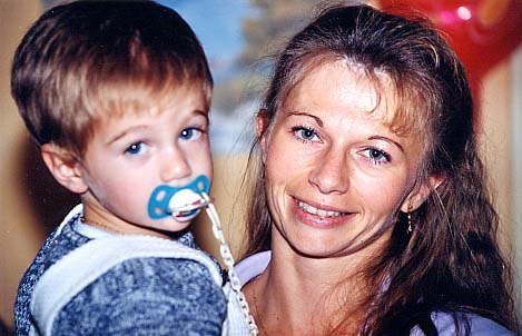 alex & isa.jpg (39205 bytes)